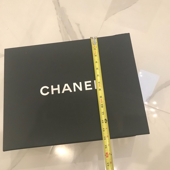 Chanel Box - Picture 6 of 7